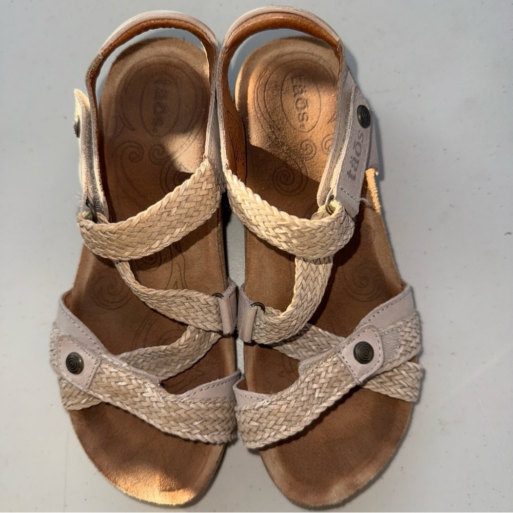 Taos Footwear Tan Sandals with Comfort and Style